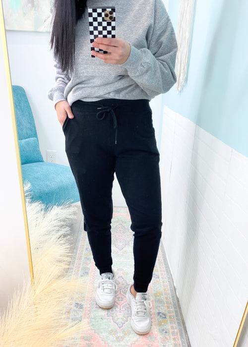 'Fiona' Black French Terry Boyfriend Fit Joggers-The perfect athleisure joggers with a relaxed & slouchy fit for everyday! Pair these with all your favorite tees, sweatshirts, denim jackets. -Cali Moon Boutique, Plainville Connecticut