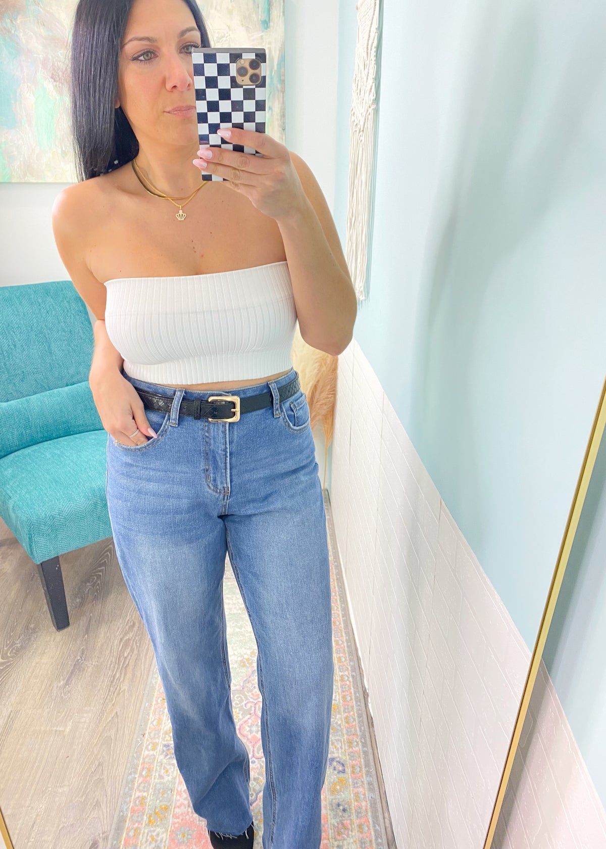 White Wide Ribbed Bandeau-<p><strong>This ribbed wide bandeau can double as a layering piece or a tube top! Super stretchy &amp; comfortable.</strong><br></p>
<h3></h3>-Cali Moon Boutique, Plainville Connecticut