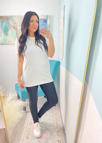 'Tabitha' Ivory Short Sleeve Round Neck Tee-Cali Moon Boutique, Plainville Connecticut